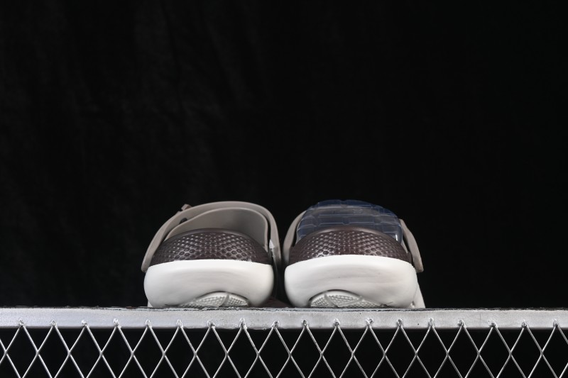 Crocs LiteRide 360 Clog with Ergonomic Insole and Flexible Outsole - AJD4