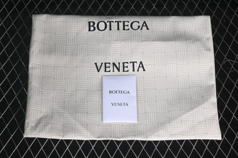 Bottega Veneta Low-Top Breathable Comfort Casual Dad Sneakers - V2X403925