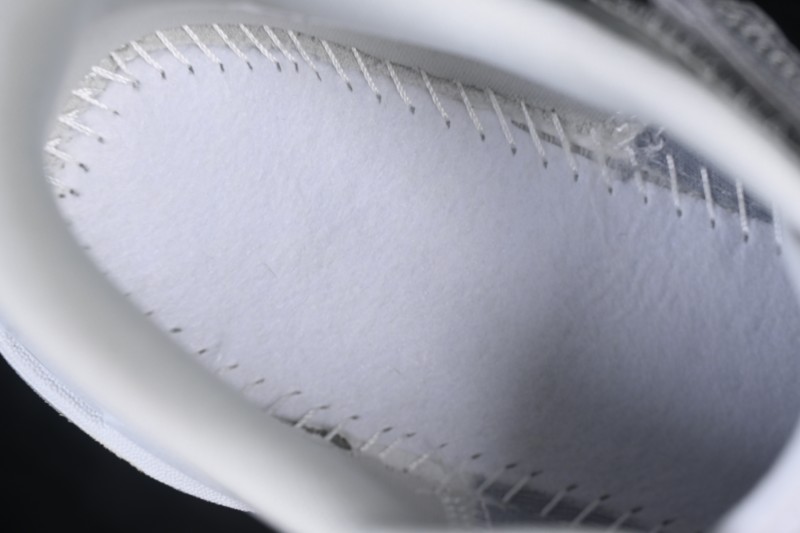 On Cloudnova Moon Comfortable Slip-Resistant Low-Top Casual Lifestyle Shoes Wolf Alloy