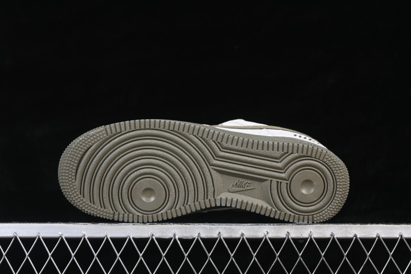 Nike Air Force 1 '07 Low Casual Skateboarding Shoes with Classic Leather Upper and Air-Sole Cushioning - DF0188-122