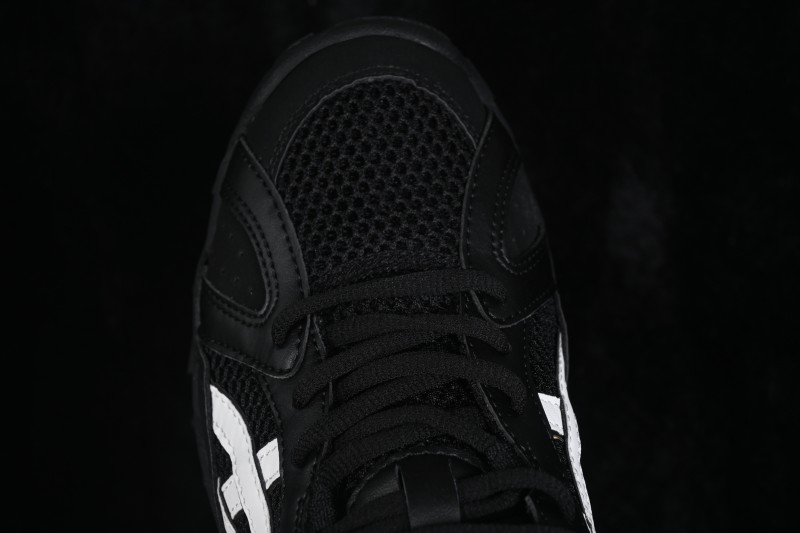Asics Gel-Truck Hiking Shoes with Cushioning Comfort - 1203A714-001