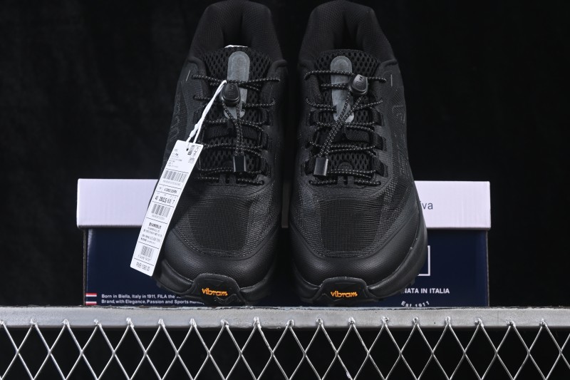 Fila Nuvole 4 Run Running Shoes with Thick Sole and Cushioning - A12M621205FBK