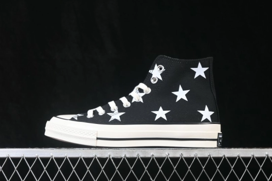 Converse Chuck 1970s Low-Top Casual Sneakers - A15502C