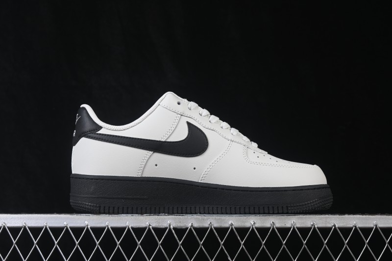 Nike Air Force 1'07 Low Casual Skateboarding Shoes - FJ4146-005